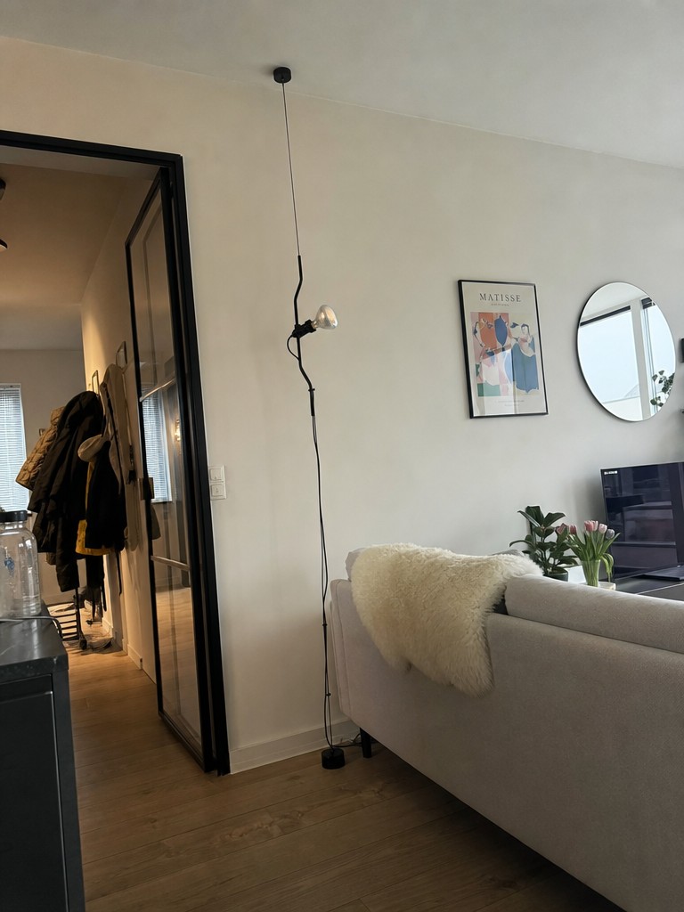 Parentesi lamp in modern interieur