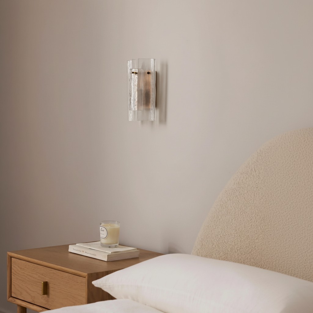Velora wandlamp in slaapkamer
