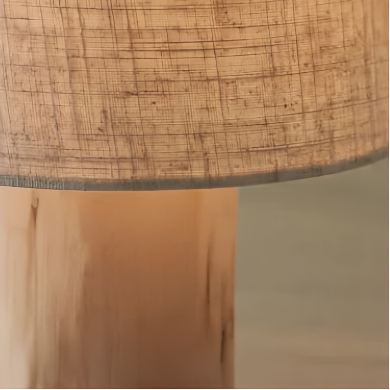 Detail van linnen kap en houten basis