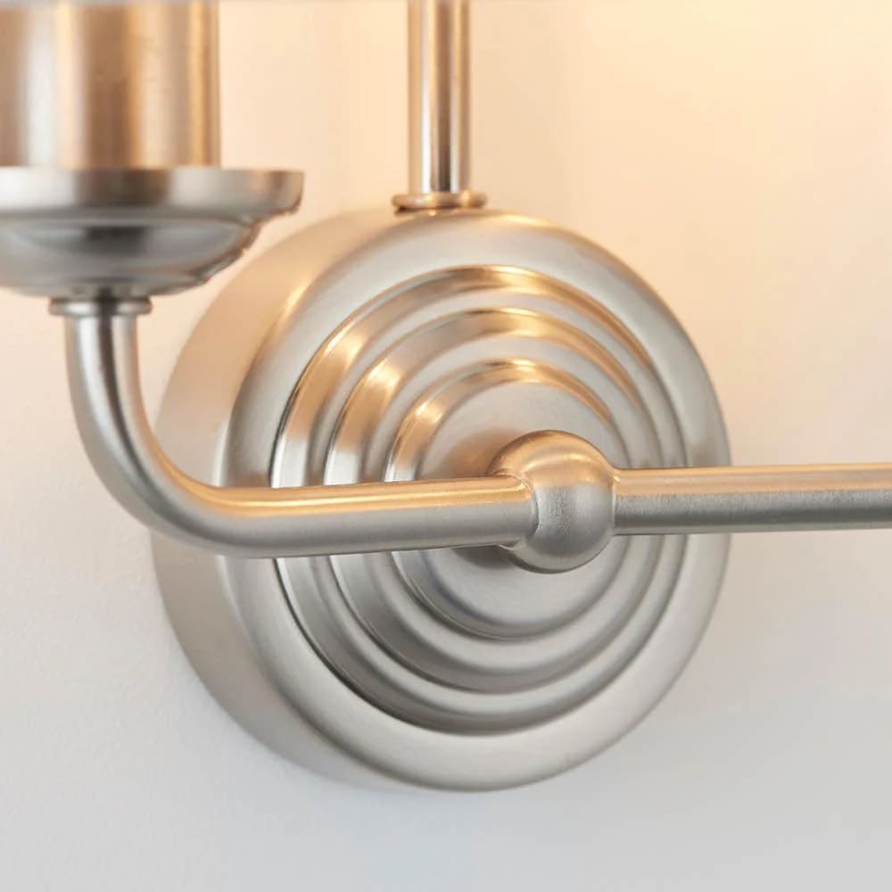 Detail van de metalen wandplaat