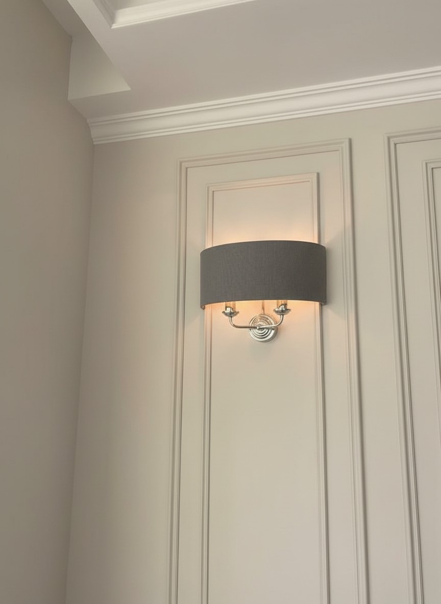 Tela wandlamp klantfoto met donkere kap