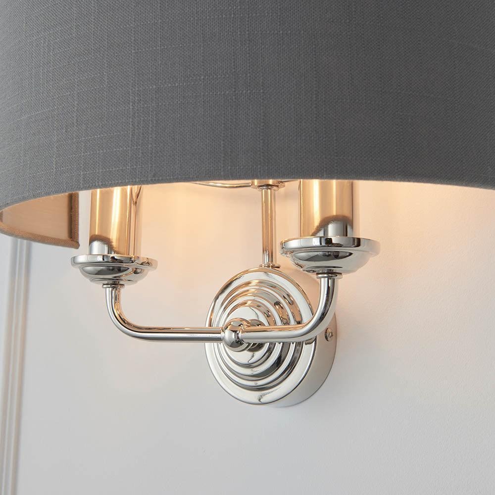 Tela wandlamp met donkere stoffen kap