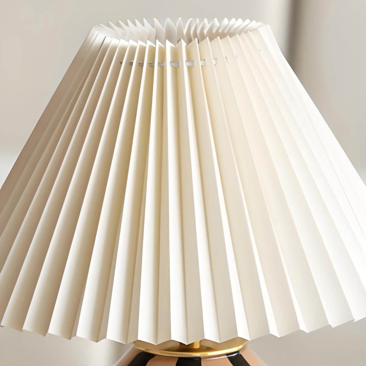 Close-up van de geplooide stoffen lampenkap