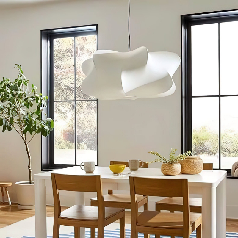 Elysia hanglamp in eetkamer