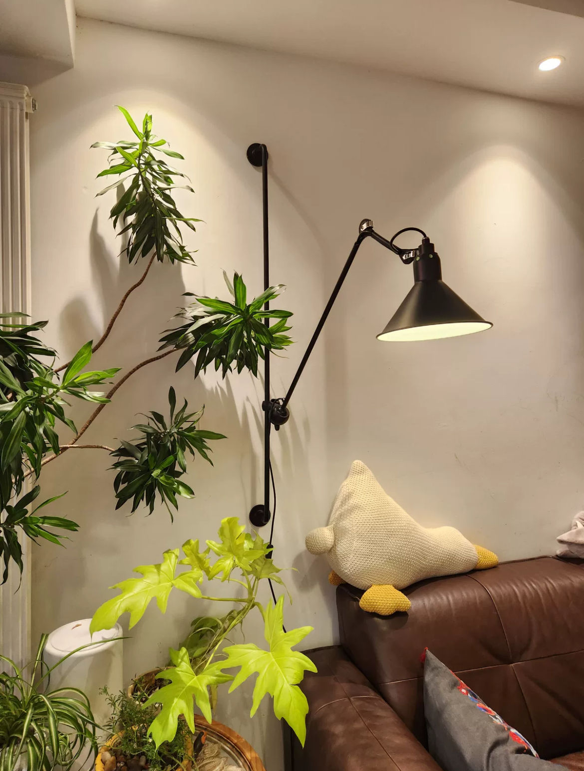 Wandlamp in echte woonruimte