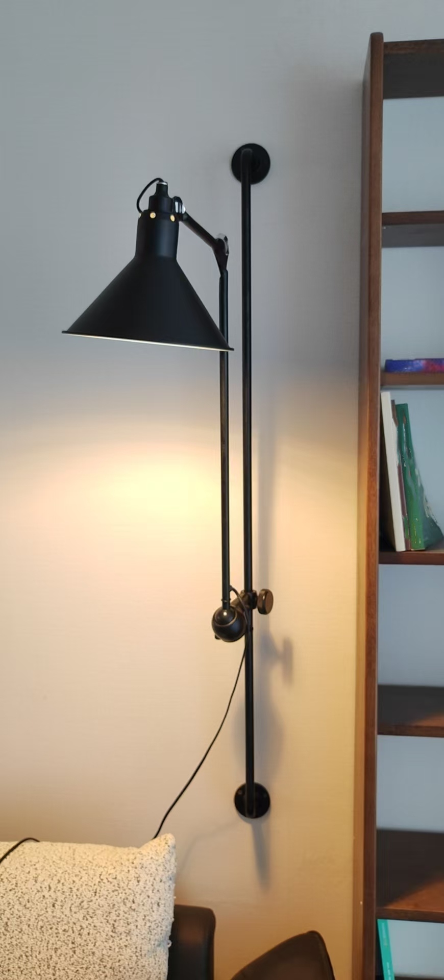 Wandlamp in dagelijks interieur