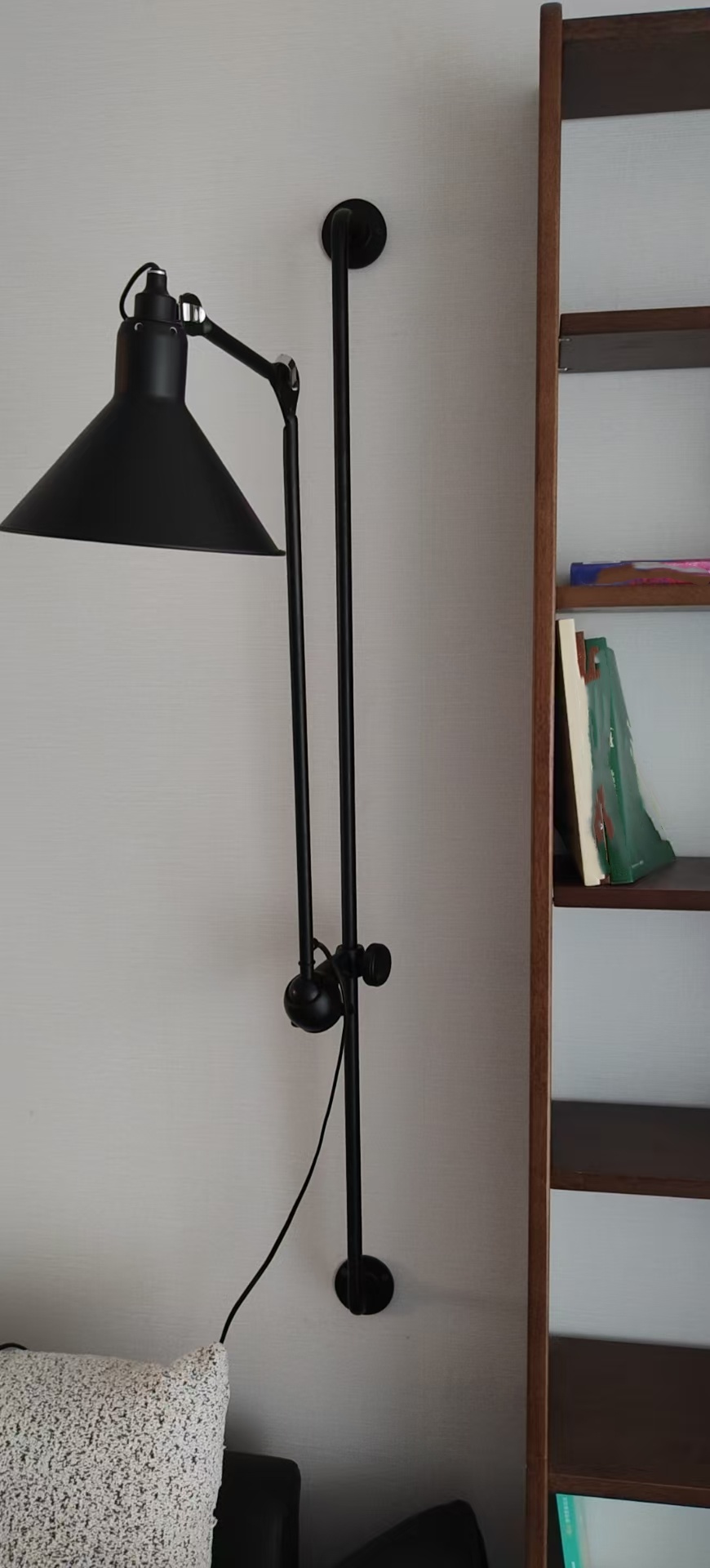 Wandlamp in opbergruimte