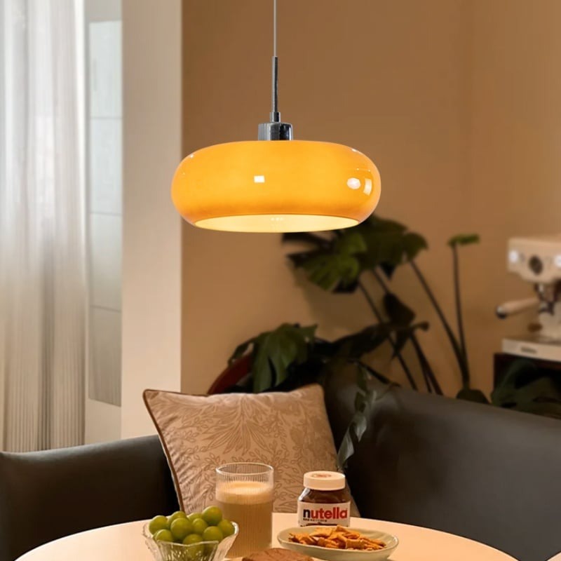 Hanglamp boven eethoek