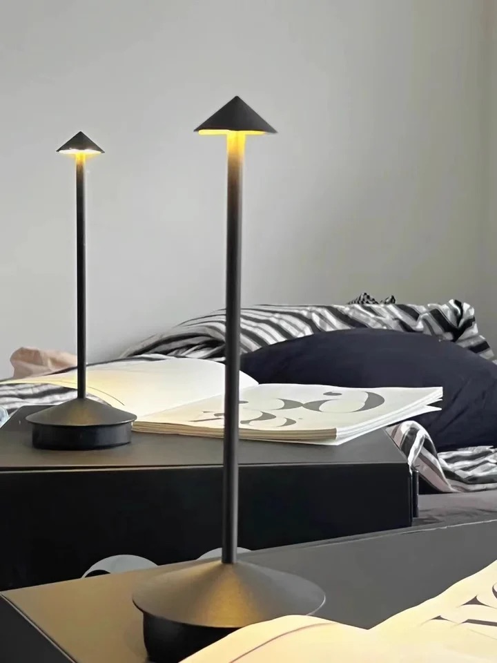 Klantenrecensie met tafellamp