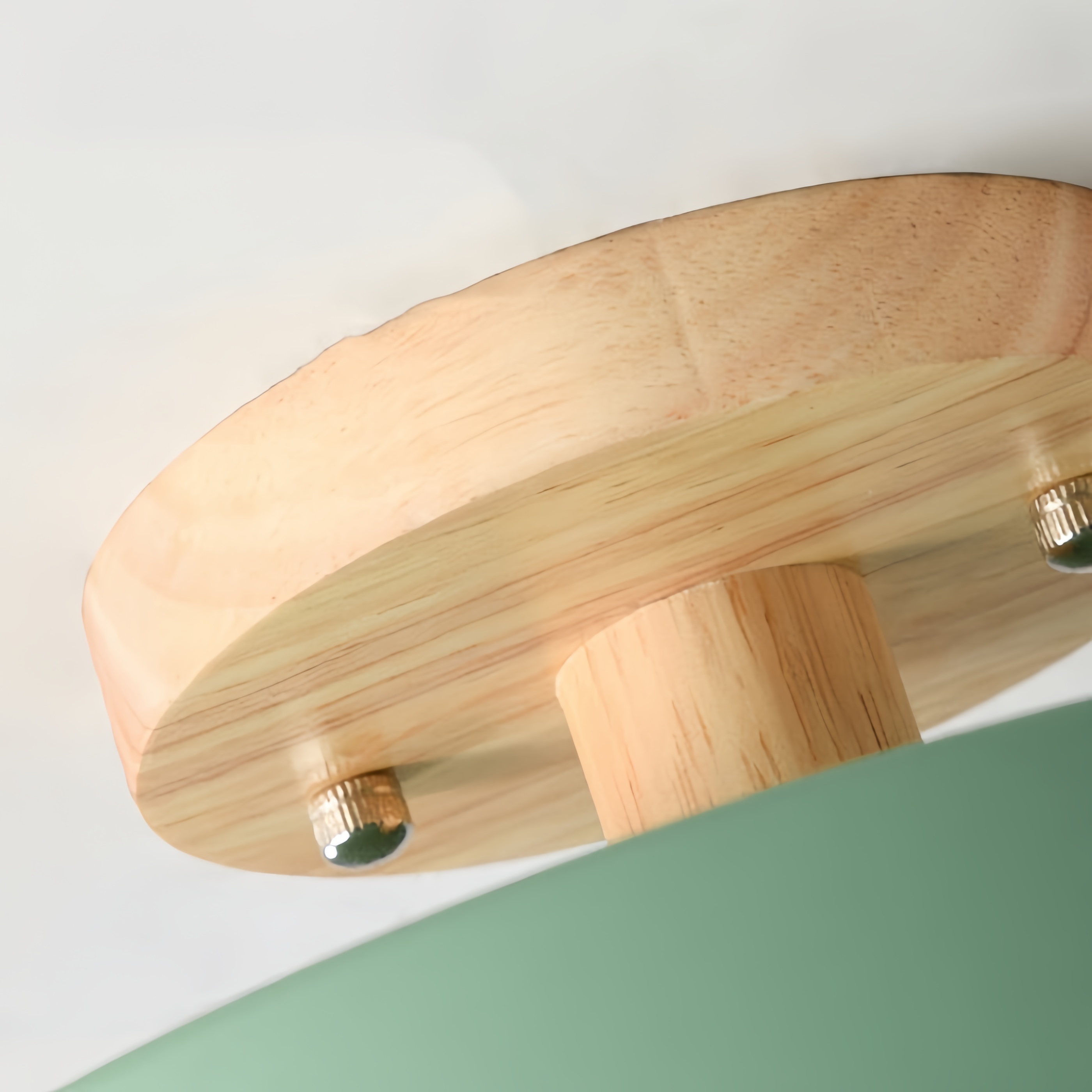 Houten ontwerpdetail van plafondlamp