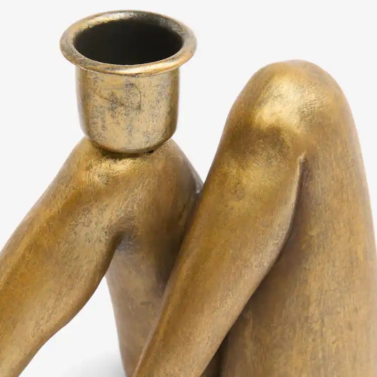 Ontwerpdetail van de gouden kaarsenhouder