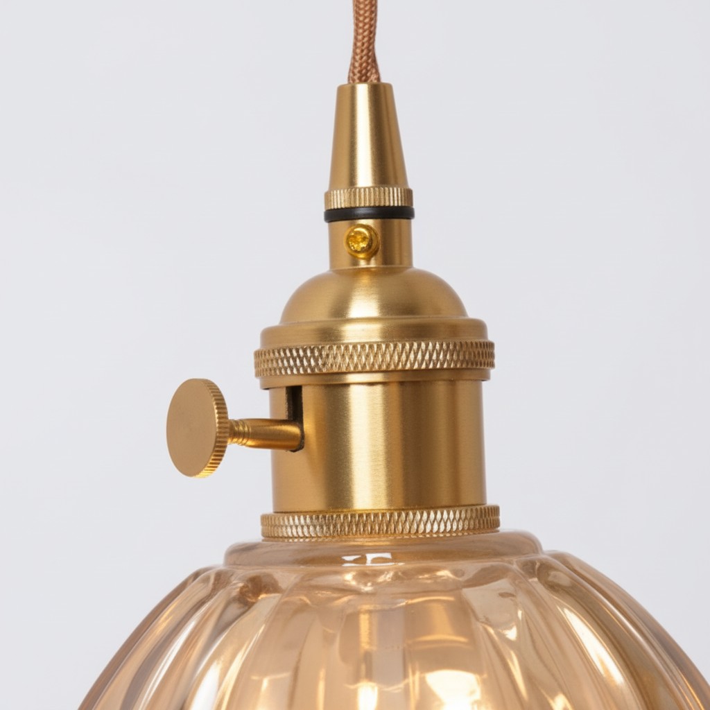 Messing fitting detail van de Blossix hanglamp
