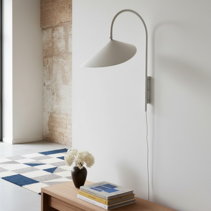 Nulavo wandlamp naast bed met nachtkast