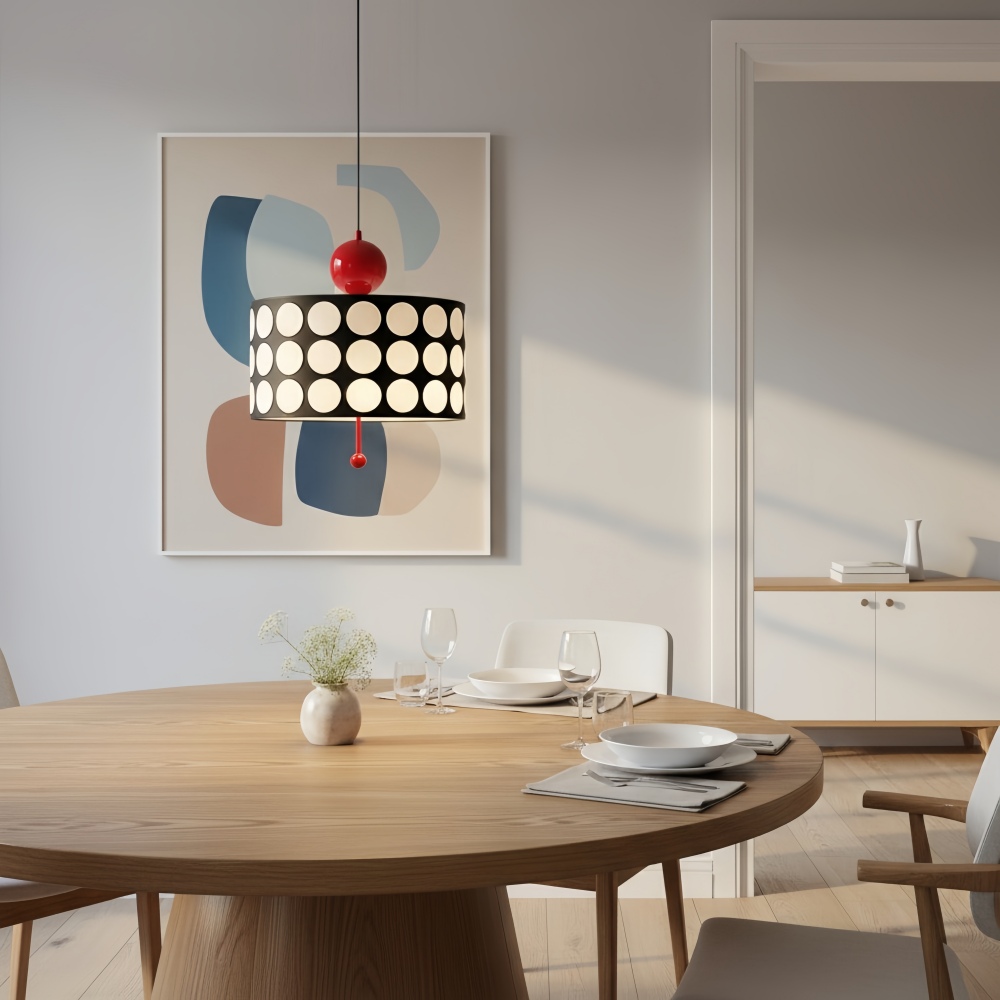 Dotrelia hanglamp in een moderne eetruimte