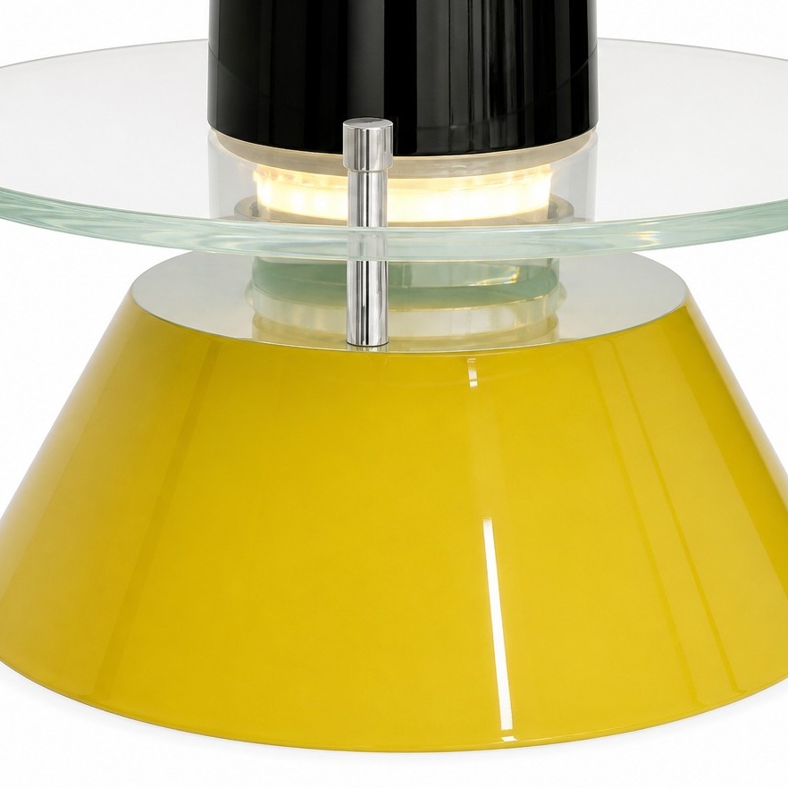 Detail van gele Moxellan hanglamp