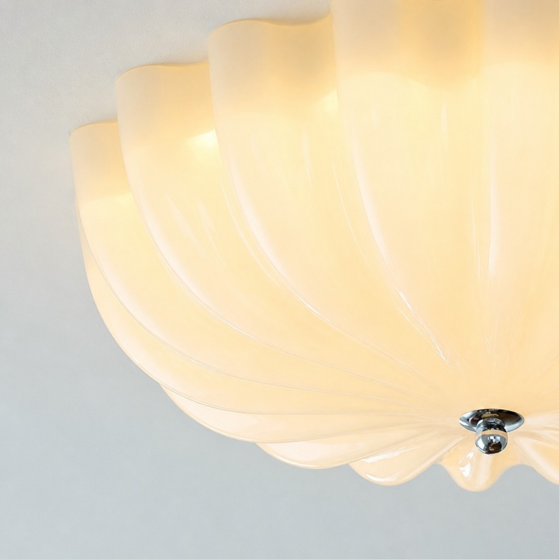 Verlichte bloemvormige glazen kap