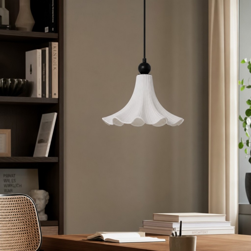 Cazelle hanglamp bij bureau