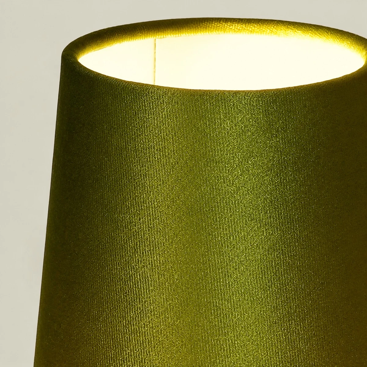 Green velvet-touch fabric shade detail