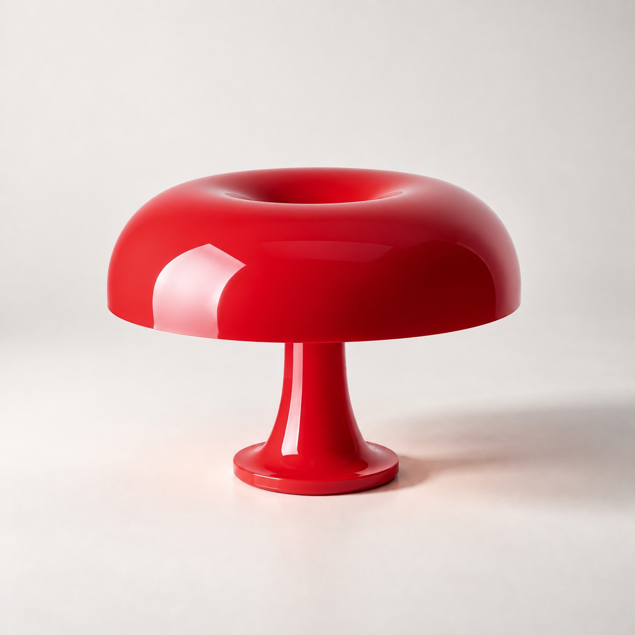 Red mushroom table lamp